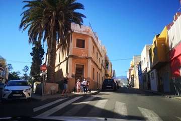 Los Reyes Magos reparten ilusión por los barrios de Telde/TA.
